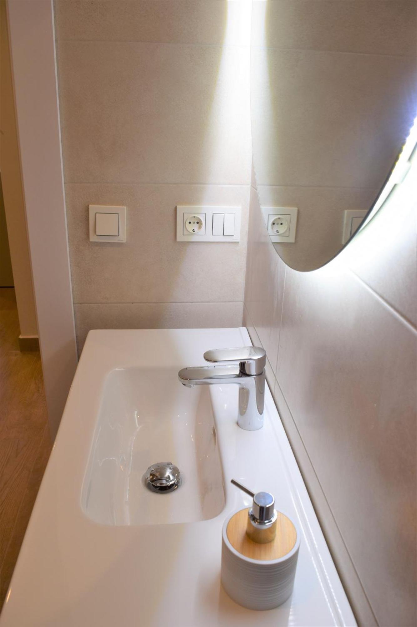 Peritxenea Landa Apartamentuak Lesaka Buitenkant foto