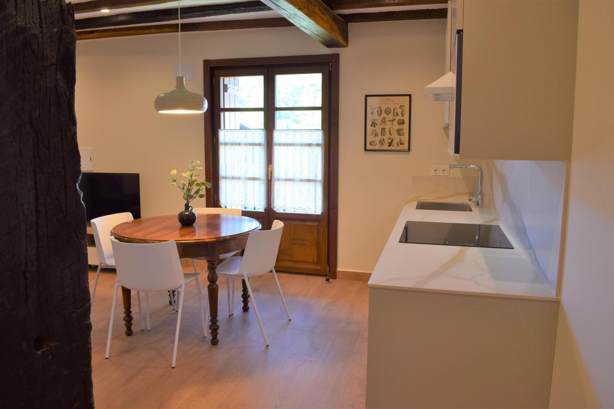 Peritxenea Landa Apartamentuak Lesaka Buitenkant foto
